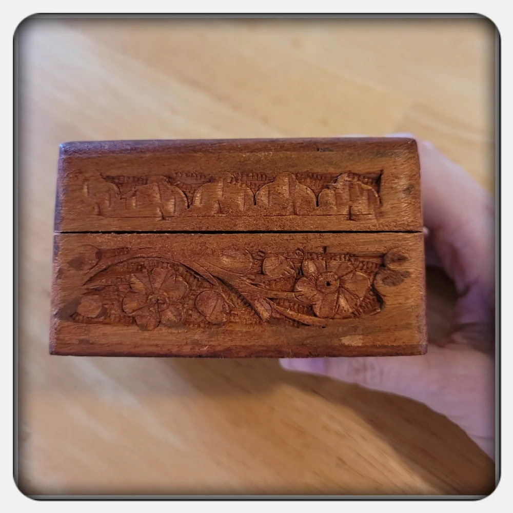 Vintage Handcarved Brown Wooden Jewelry Trinket Box